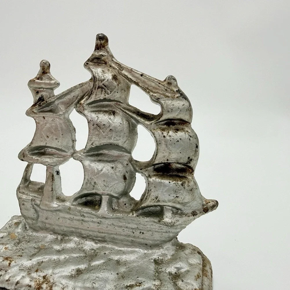 Vtg Cast Iron Bookends Patina Old Ironside Constitution Sailing Ship Doorstop